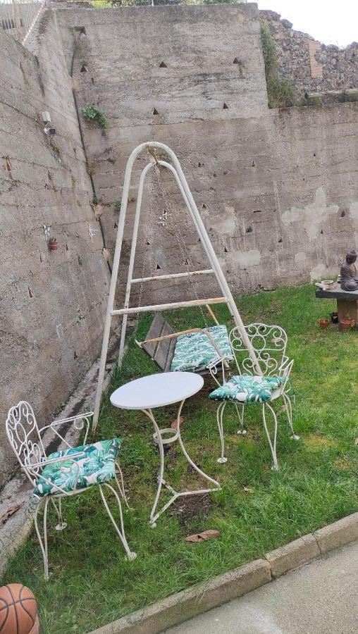 Apartament Volca Aiguanegra Sant Joan les Fonts Luaran gambar